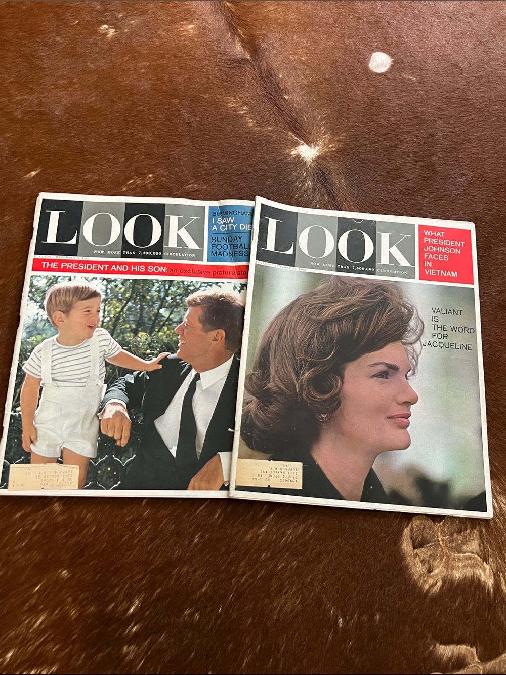 1963/64 Dec 3 & Jan 28 LOOK Magazine LOT of 2 VG-/VG JFK Jackie Kennedy